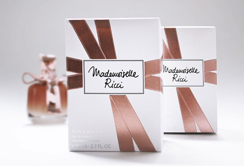 Nina Ricci - Perfume Mademoiselle Ricci